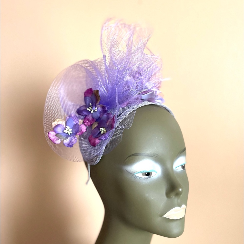 Modern-day Fascinator - Picture 7 of 8